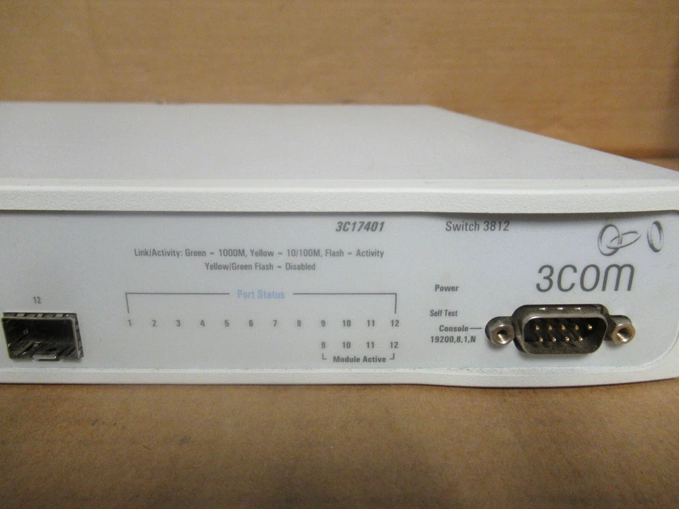 3COM 3C17401 Superstack 3 Switch 3812 12-Port 10/100/1000 With 4 SFP Ports - Image 2 of 4