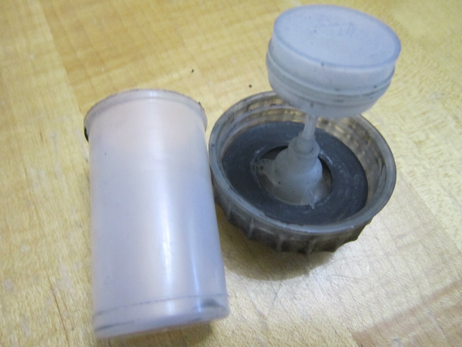 BMW OEM E30 Brake Fluid Reservoir Cap + Fill Chamber eBay