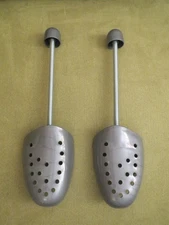 1 Pair Plastic & Metal Adjustable Shoe Support Shaper Stretcher Tree, 12 inches