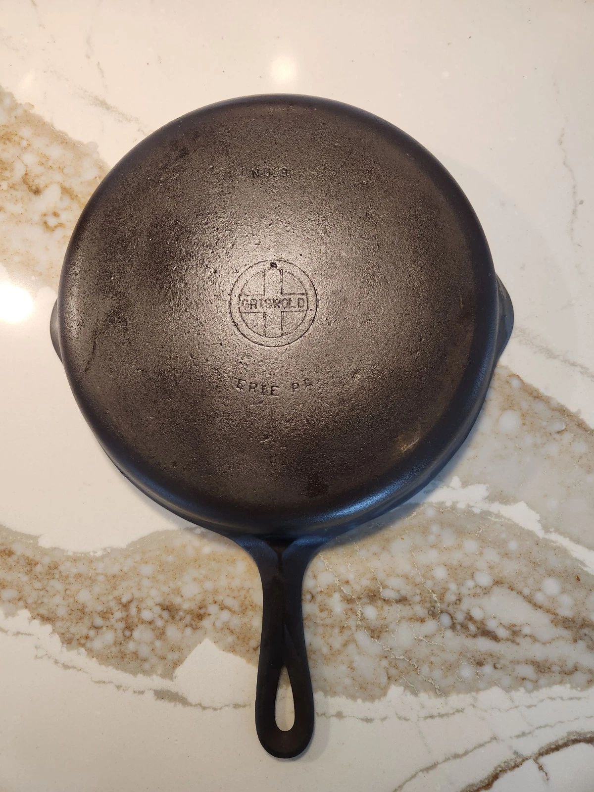 Vintage Griswold No 8 Cast Iron Skillet Cleaned & Seasoned Sits Flat READ