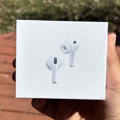 Apple AirPods Pro 3 White In-Ear Wireless Bluetooth Earbuds with Charging Case