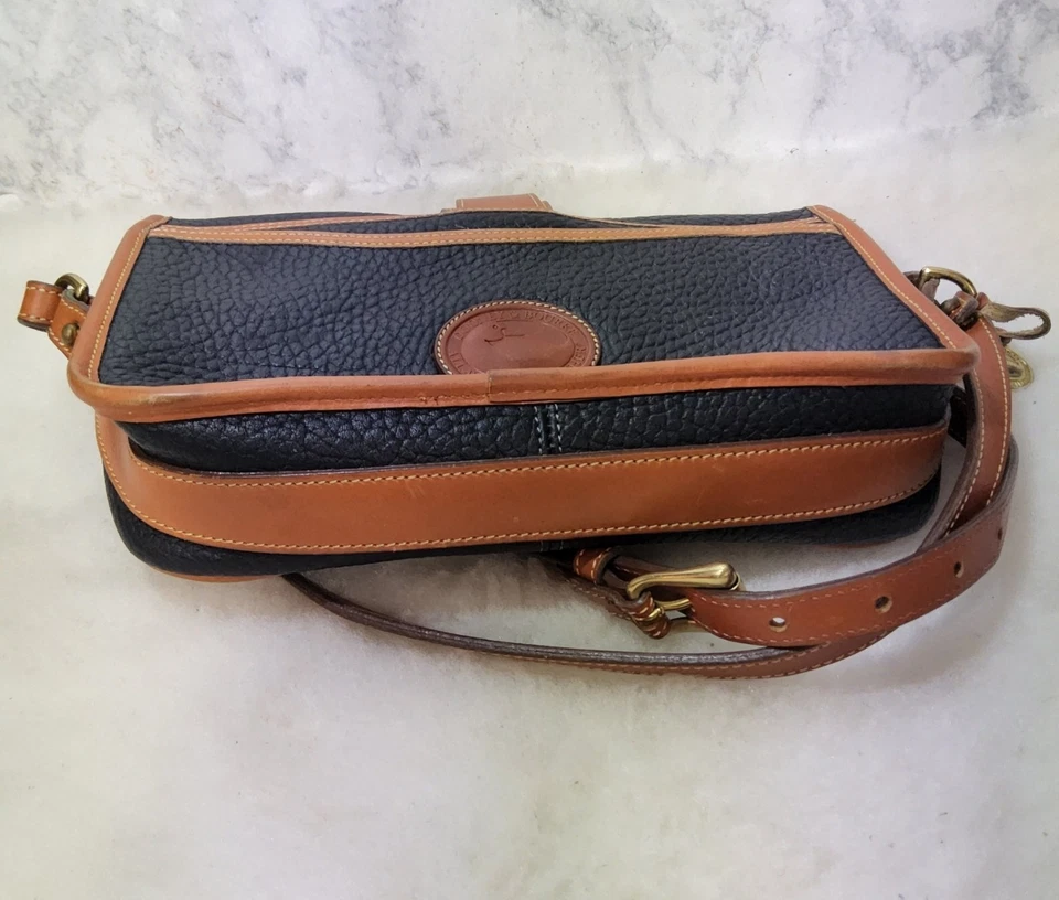 Bolso Bandolera Cartera Dooney Bourke Vintage Negro Kilty Cuero Guijarro Foto 2 de 4