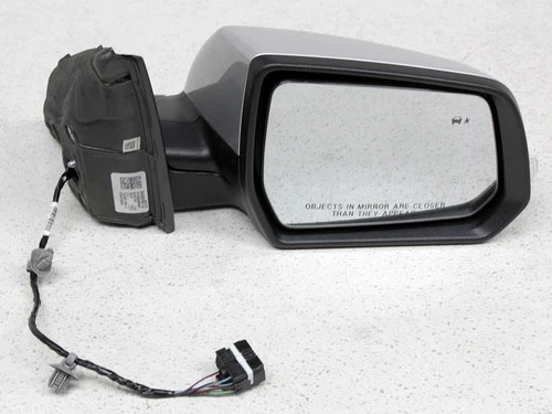 OEM Right Passenger Side Mirror For GMC Acadia Quicksilver 84584013 Scratches