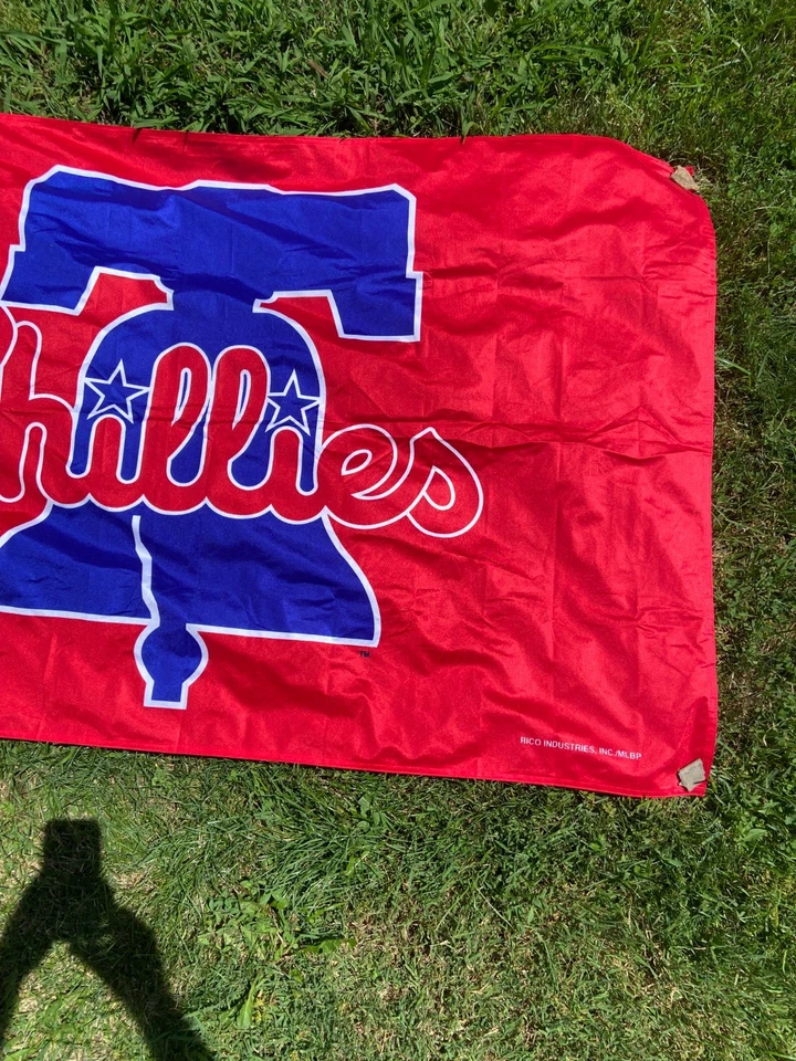 VINTAGE PHILADELPHIA PHILLIES 3'X5' RETRO LOGO HOUSE FLAG RICO INDUSTRIES BANNER - Image 3 of 4