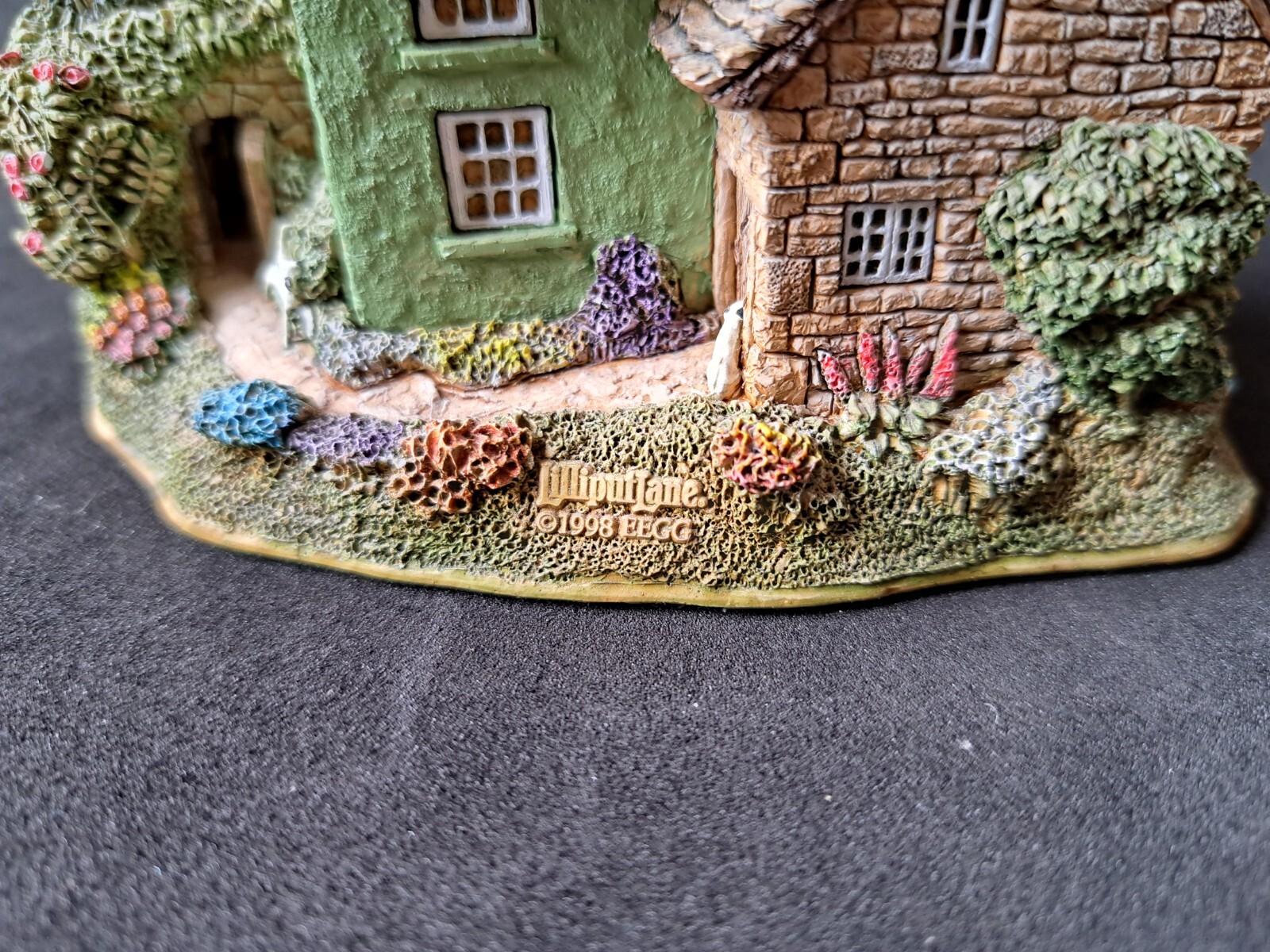 Picture 2 of 6