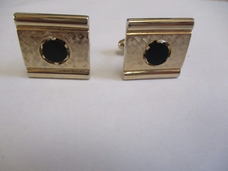 Vintage Square Brushed Gold Tone Black ONYX Gemstone beaded  Cufflinks