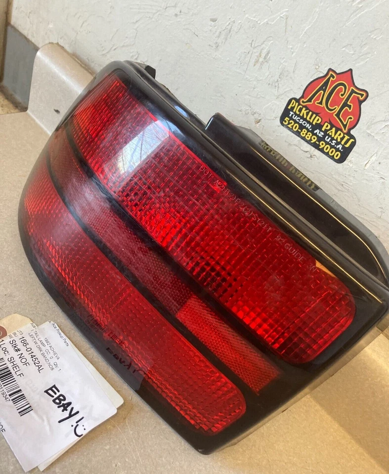 92 1992 Oldsmobile Achieva Left Driver Side Rear Tail Light Lamp OEM NOS Foto 3 de 4