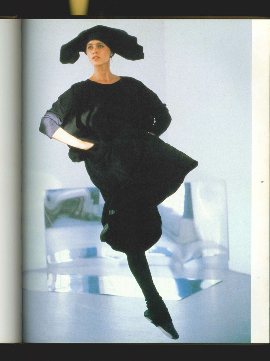 Comme des Garcons 1981-1986 photo book | eBay Comme des Garcons 1981-1986 photo book | eBay