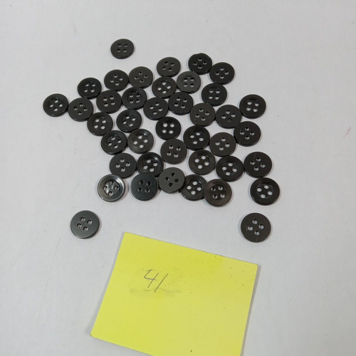 150 Small Shiny Four Hole Buttons lot Red Green Light Yellow White Black & Pink - Picture 9 of 11