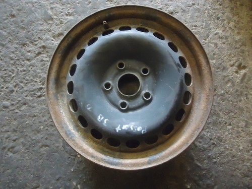 VW Passat 3B Felge Stahl 15 Zoll 67417