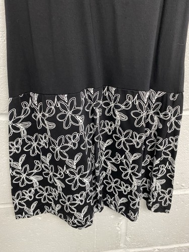 Mos Barcelona Black Dress With White Flower Details Sleeveless UK M PWM - Picture 2 of 5