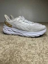 Hoka One One Clifton 7 Beige Size 10 Women