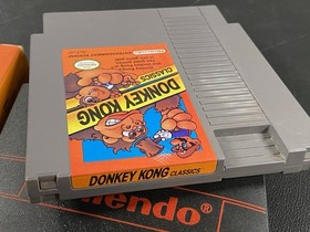 Donkey Kong Classics (Nintendo NES, CIB, Complete w/ Box & Manual, Authentic)