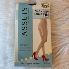 SPANX Assets By Sara Blakely Mid Thigh Shaper In Black Size 2