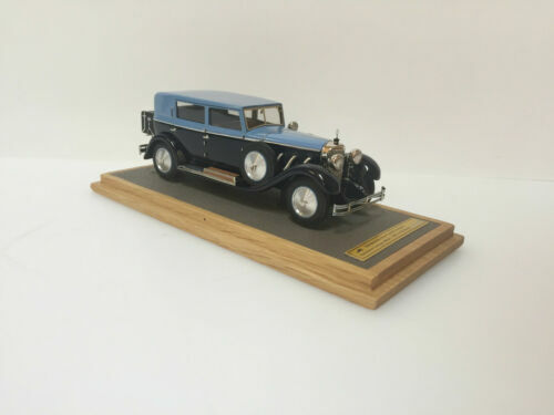 New Mercedes-Benz C-Class gets the collectible miniature model treatment -   - A Mercedes-Benz Fan Blog