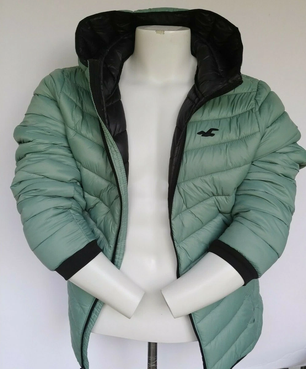 Hollister recycled fill on sale hooded puffer jacket