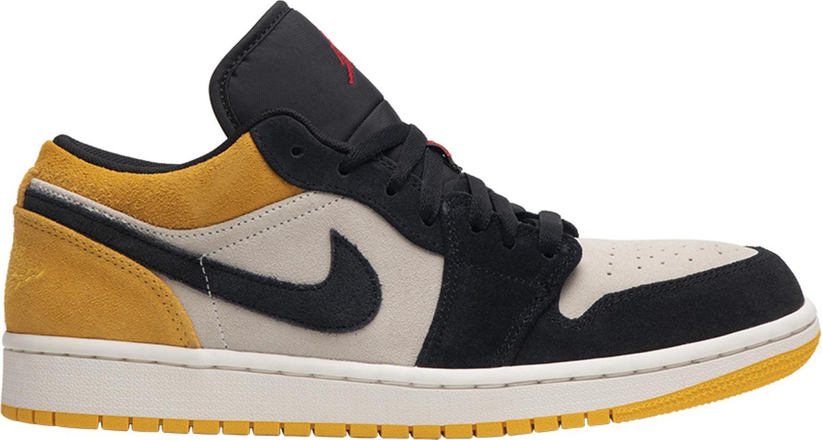 シューズ(男性用) Nike AirJordan1HighWhite/UniversityGold Nike Air Force 1 '07 High White University Gold for Sale