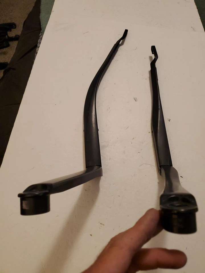 Toyota Camry 2007 2011 brazos limpiaparabrisas izquierdo y derecho OEM  Foto 4 de 4