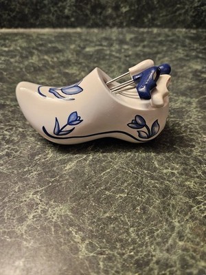 Vintage BOSKA Delft Blue Clog Cheese Pick Holder Dutch Tulip 4 Shoe Picks