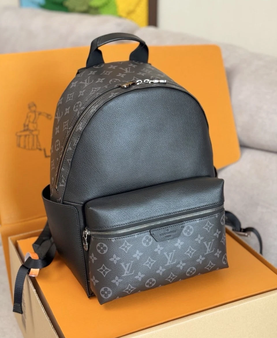 Louis Vuitton ブラックリュック Louis Vuitton Backpack Black Bags & Handbags for Women for sale | eBay