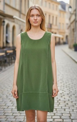 Italy Julia Wang Feincord Ballonkleid Kleid ohne Arm knielang in Grün Gr. XL