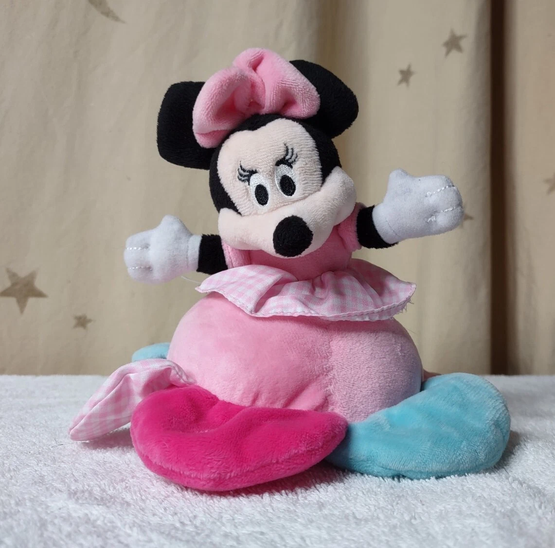 Minnie mouse lullaby soft toy deals