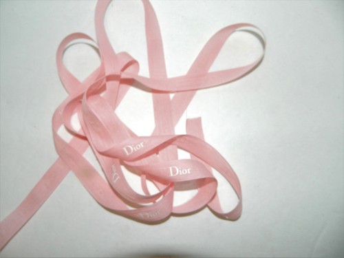 CHRISTIAN DIOR 3/8" Delicate Pink Gift Ribbon with White Lettering 2 yards - Picture 3 of 3