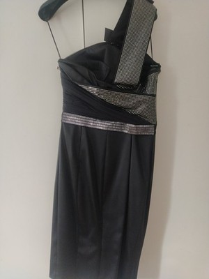 Elegante Kleider von Strenessse mit Steinen in gr. 34
