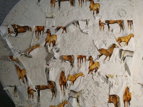 LOT of REMNANTS Alexander Henry Fabrics Collection 2016 "love of horses" cream - Picture 2 of 7