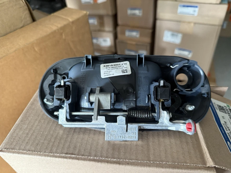 Novo OEM Genuíno Porta Frontal Driver Maçaneta Externa 2003-2017 Navegador LH 7822405 - Imagem 2 de 3