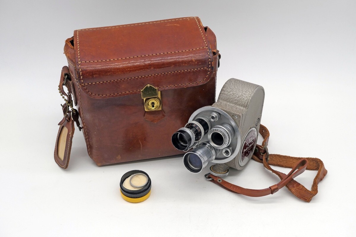 ベル&ハウエル　Bell&Howell 8mm 134 CAMERA 1930's Bell & Howell 134 Double 8mm Film Camera - YouTube