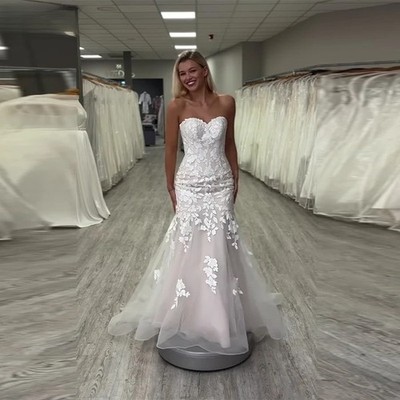 Mermaid Appliques Wedding Dresses Sweetheart Sleeveless Tulle Bride Dress