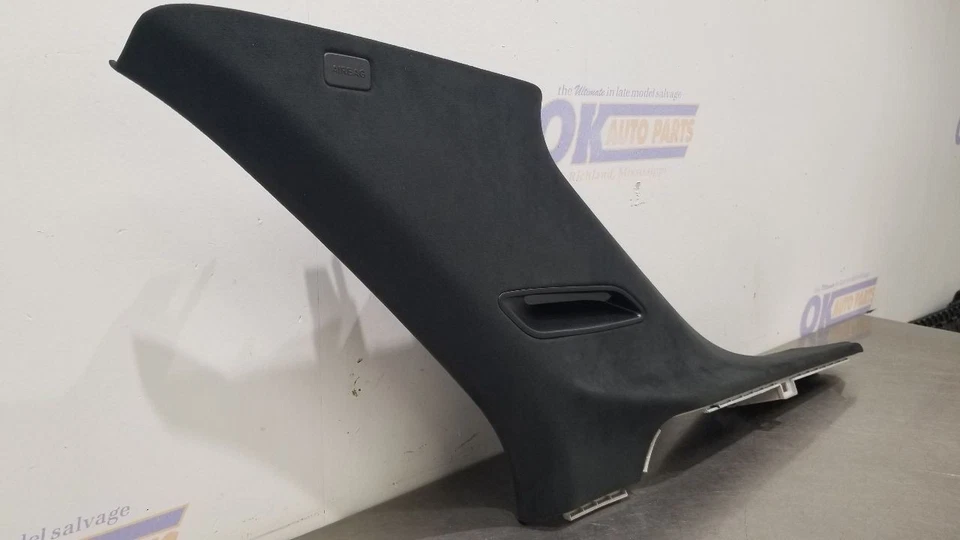 24 MERCEDES BENZ AMG GLE63S W167 SUV INTERIOR PILAR C MOLDURA PASAJERO DERECHO Foto 3 de 4