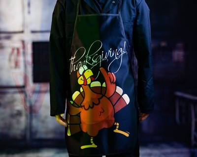 John Carver Thanksgiving Apron, Screen-Inspired Horror Cosplay Prop