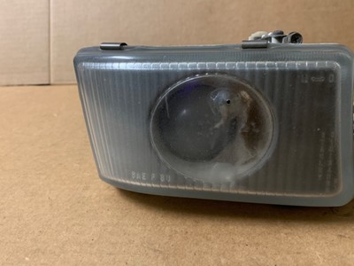 Genuine Mitsubishi 3000gt Fog Lamp Assembly MB698927 for sale 