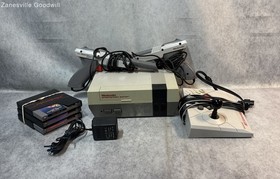 Nintendo NES Console Lot w/ Advantage, 2 Zappers, Double Dragon & 3 Games