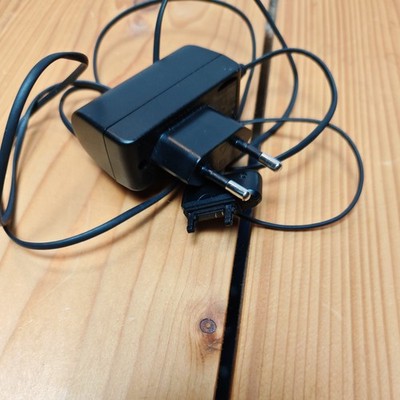 Sony Ericsson Netzteil Travel Adapter CST-70