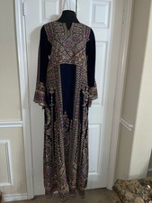 Thobe Abaya Palestinian Jordanian Embroidered Traditional Dress