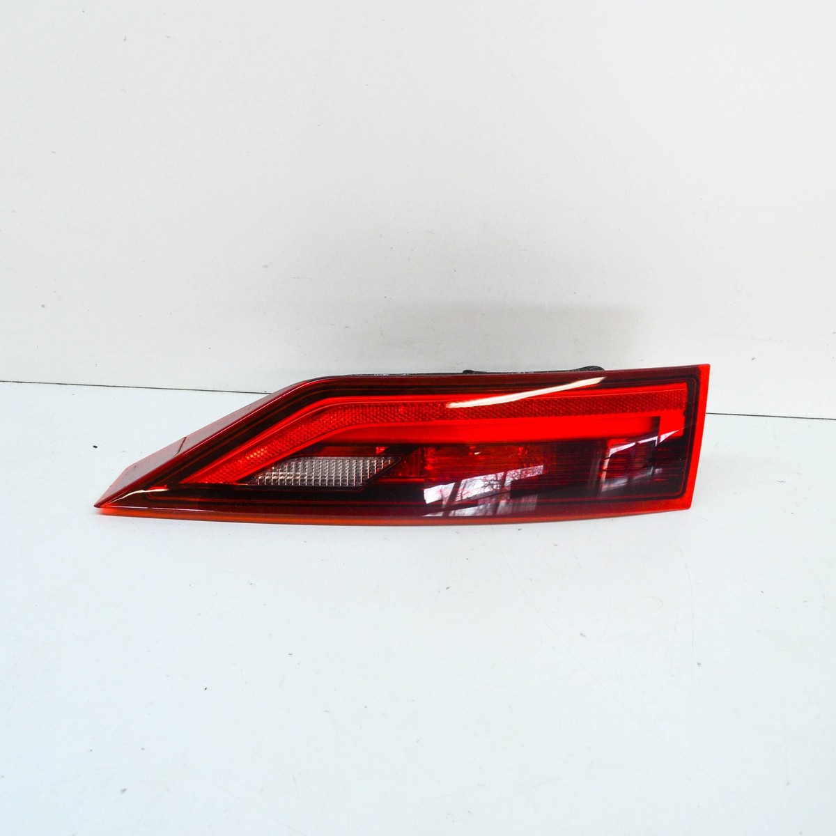 VOLVO V90 MK2 Rear Left Lamp Body 32293883 NEW GENUINE | eBay UK