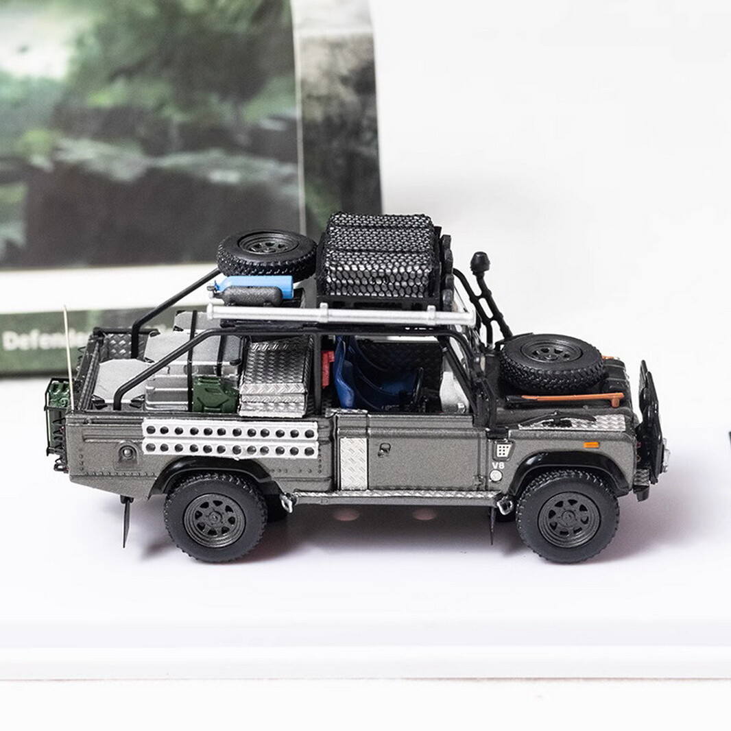 DCM 1/64 Scale Land Rover Defender 110 High Capacity Pick up