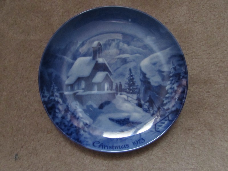 Vintage German Christmas Plate Christmas Eve on the Wendelstein -1973