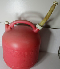 EAGLE 5 GALLON VENTED GAS CAN OLD STYLE FUEL JUG FREE FLOW SPOUT