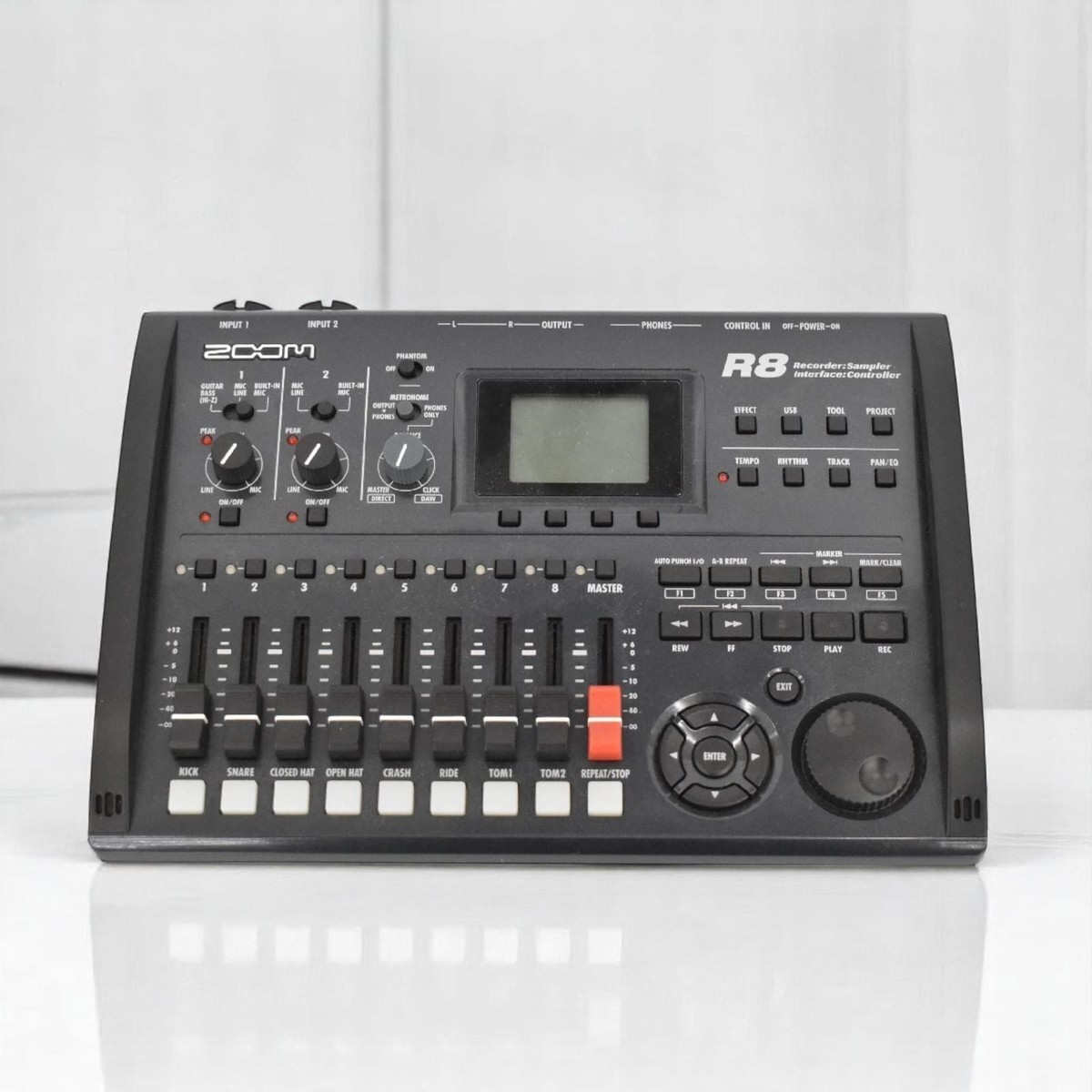 Zoom R8 Multitrack Digital Recorder 8-track MTR Sampler