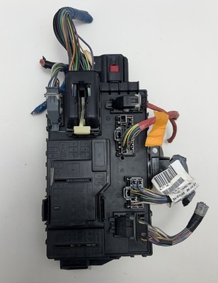 2009 - 2010 OEM Ford Expedition Junction Block Fuse Relay Box 9L1T-15604-AB