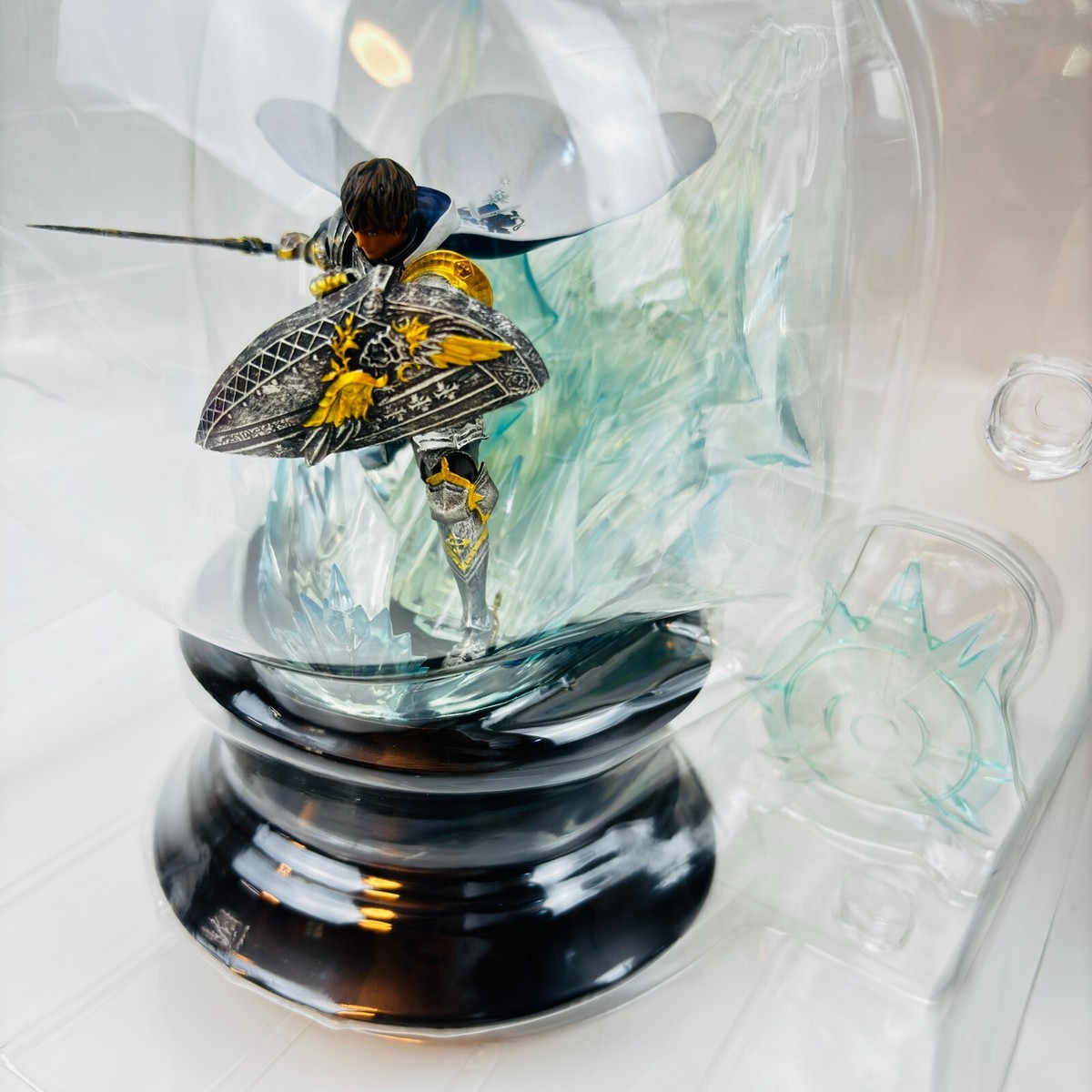 FINAL FANTASY XIV: ENDWALKER フィギュア FINAL FANTASY XIV FF14 Paladin Knight Figure ENDWALKER