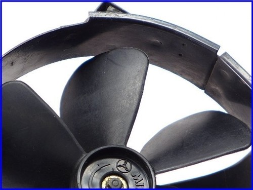 6x05LA88 HONDA 1988 VFR750R RC30 Genuine Radiator Fan - Picture 8 of 9