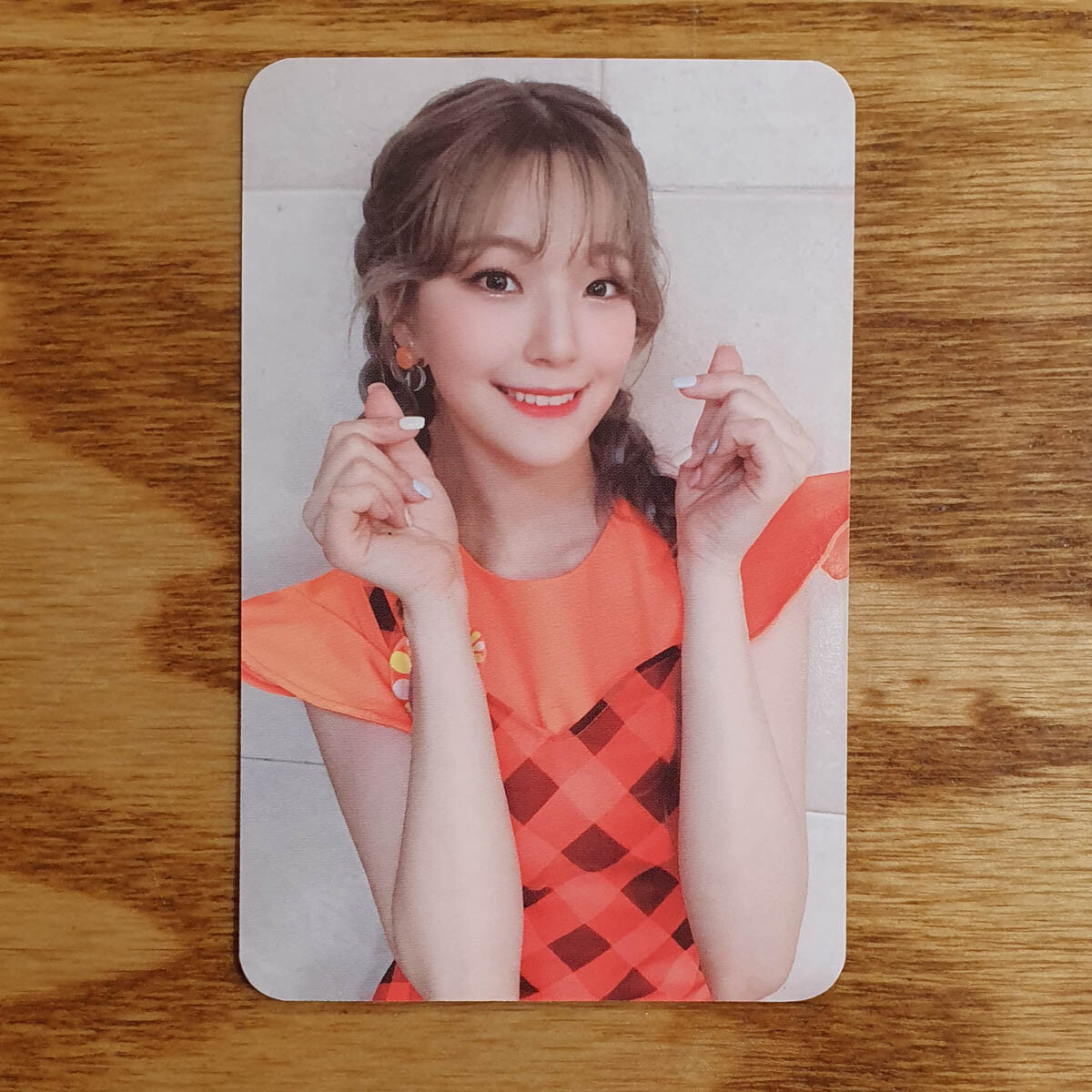 Baek Ji Heon Official Photocard Fromis 9 1st single Album Fun