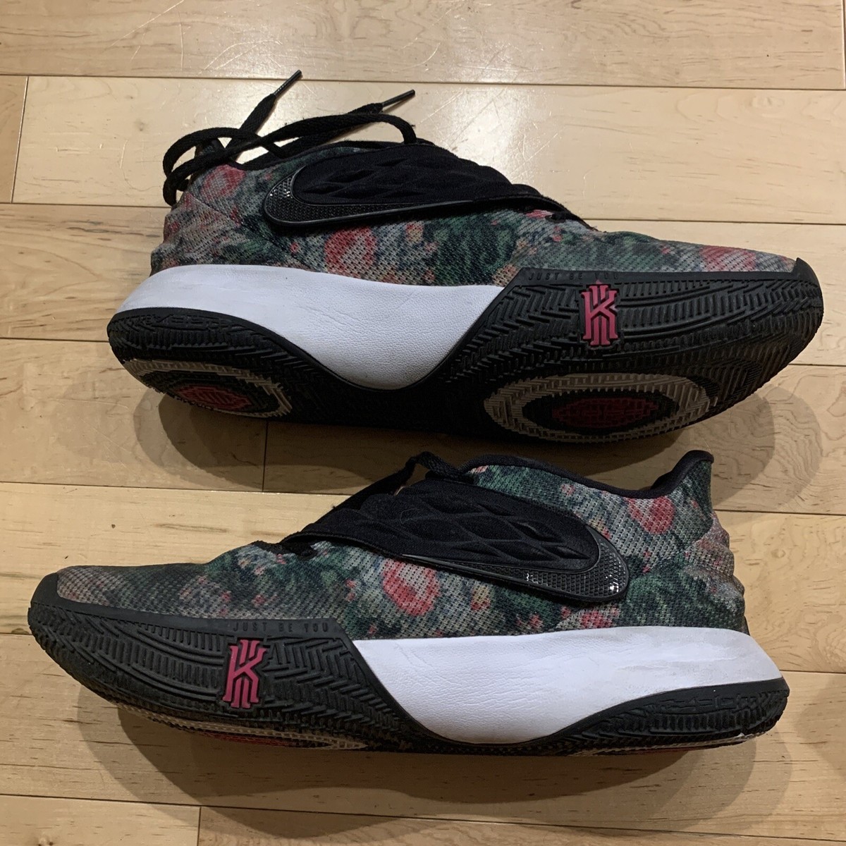 Nike Kyrie Low Floral Black Men's Size 12 AO8979-002 9/10