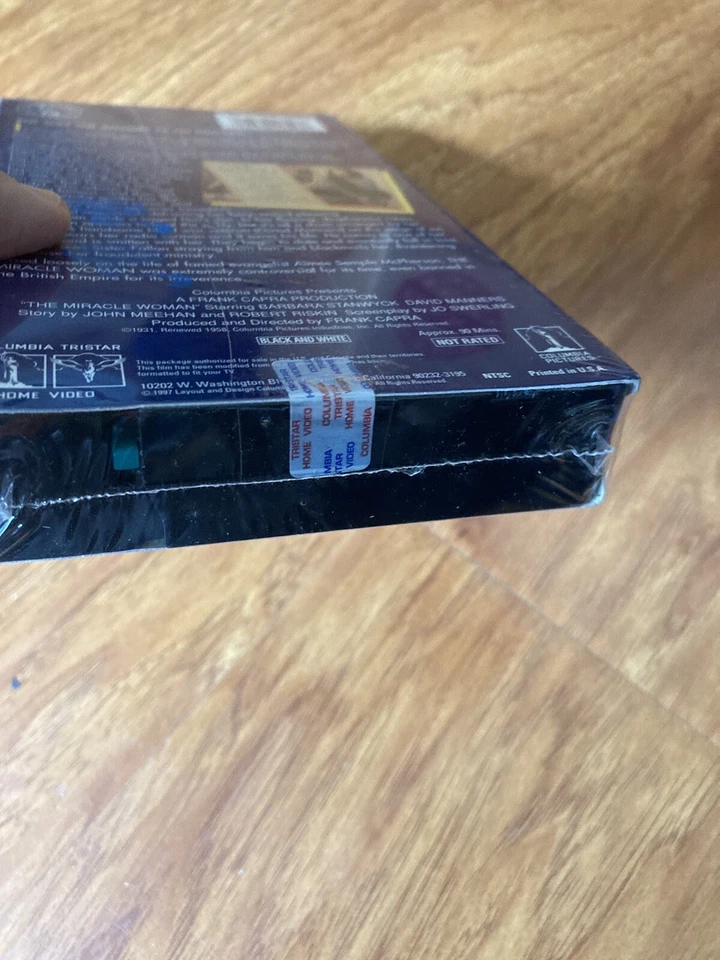 🌼The Miracle Woman VHS - Image 4 of 4