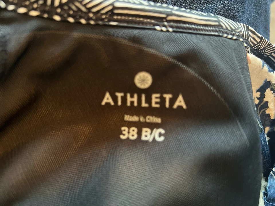 Camiseta de baño Tankini ATHLETA Laguna Twister talla 38 B/C Foto 4 de 4